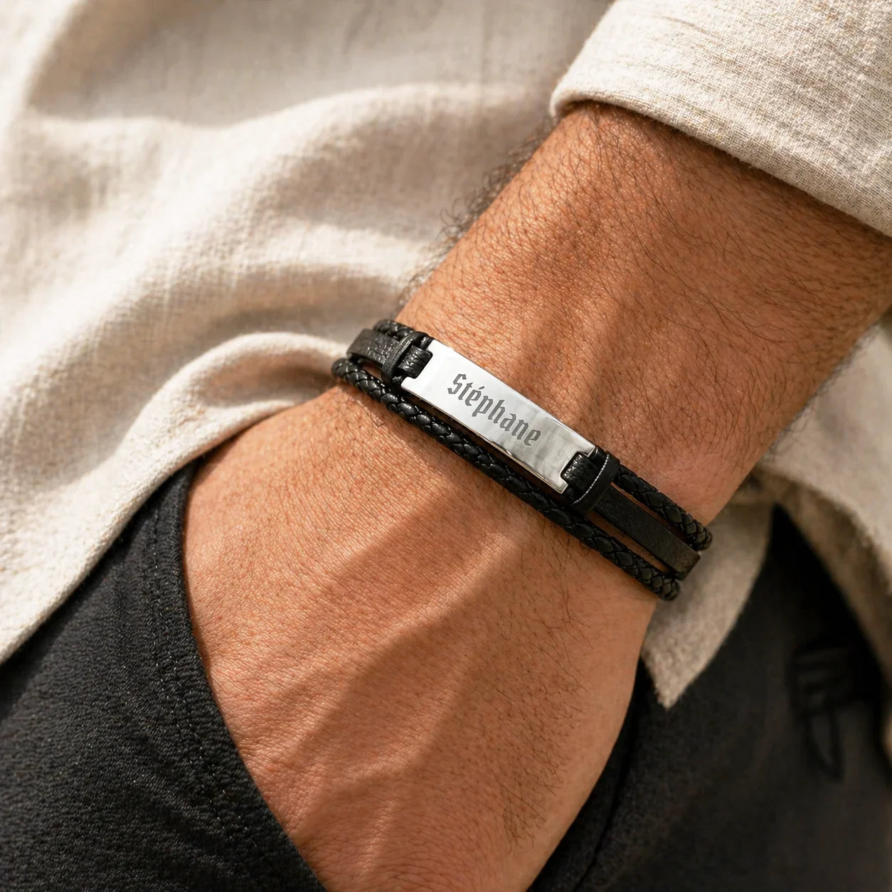 Bracelet homme Cuir tressé Noir et plaque Acier