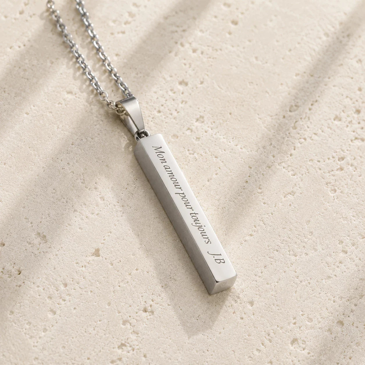 Pendentif personnalisé, gravé avec texte et prénom