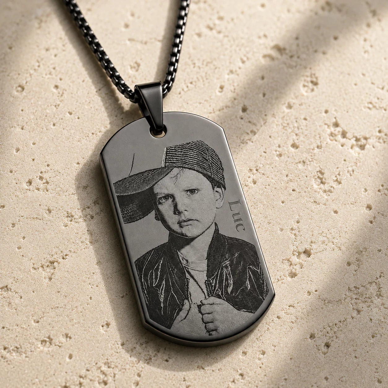 Pendentif plaque militaire gravé, personnalisé texte et photo métal noir